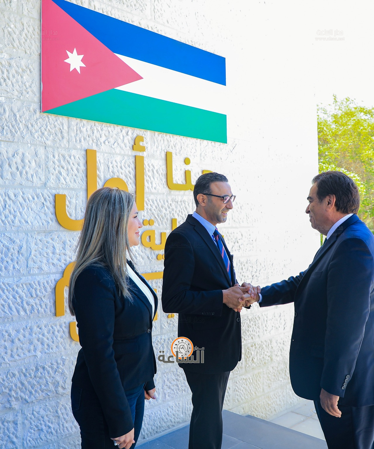 Madar Al-Saa Images 0.5610382776544997