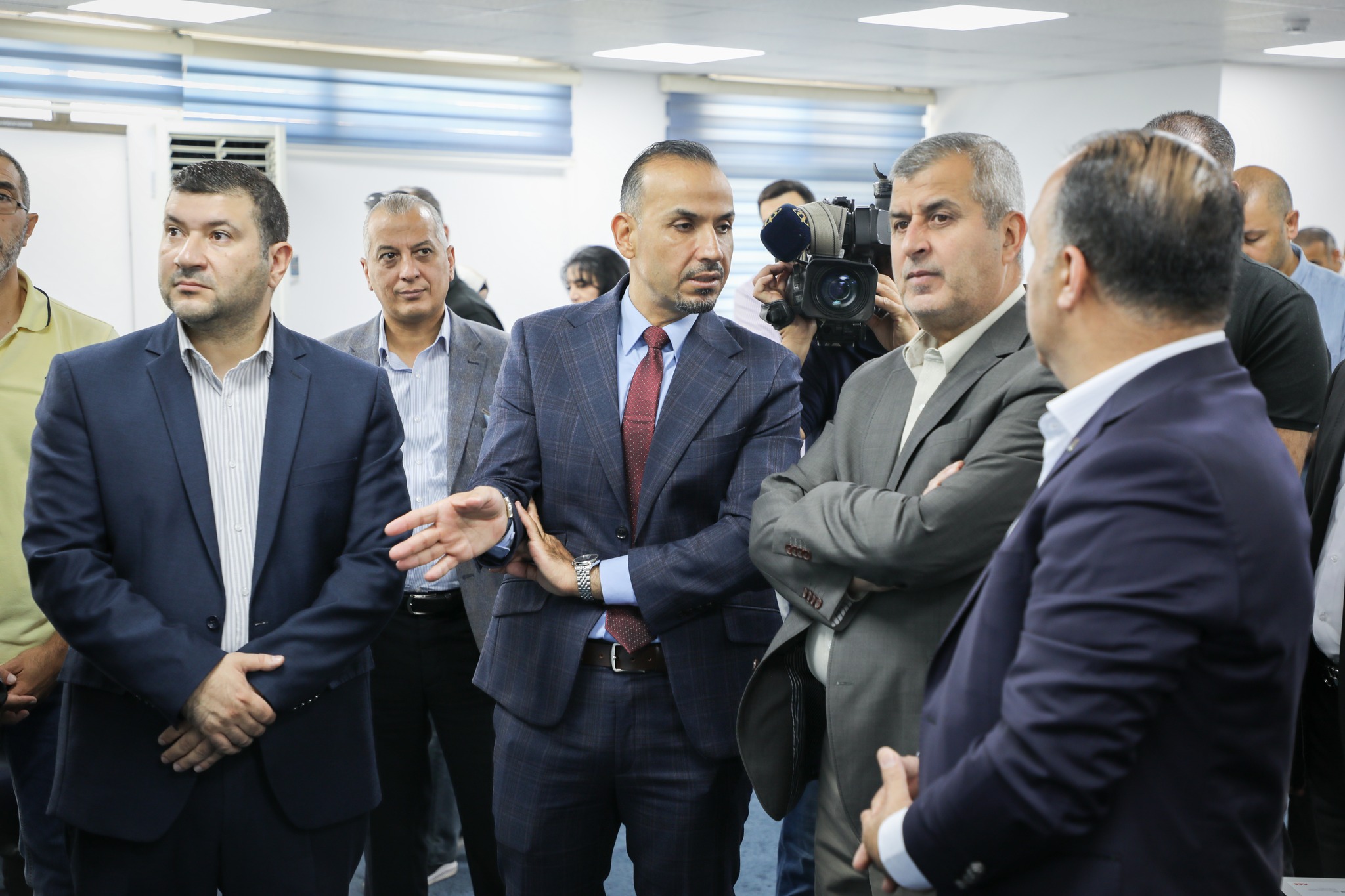 Madar Al-Saa Images 0.8401667344399292