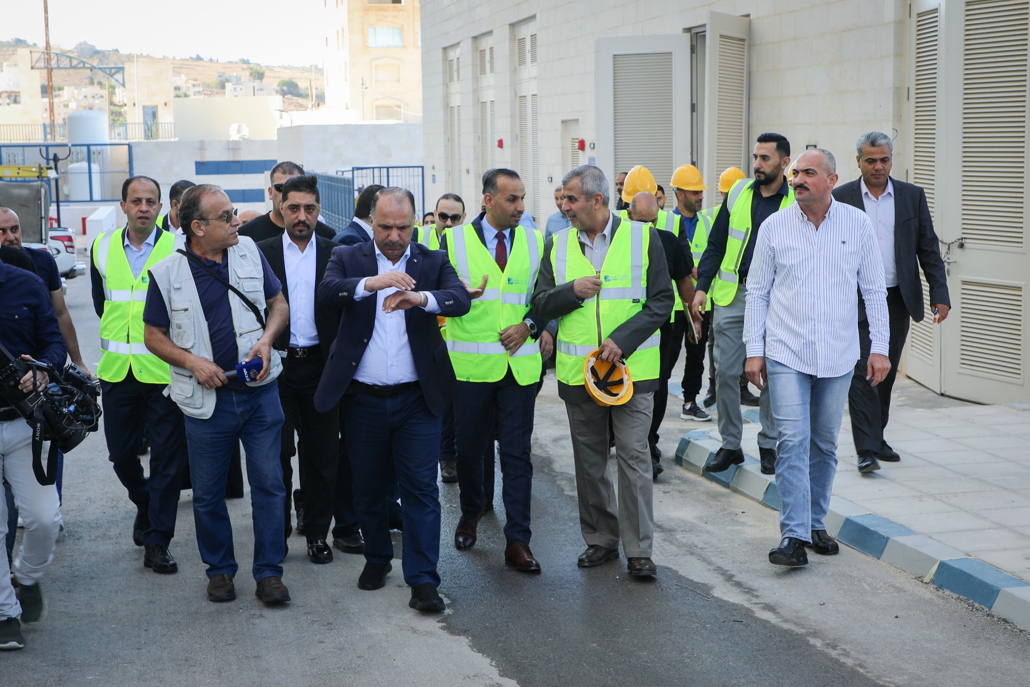 Madar Al-Saa Images 0.9811595099817302