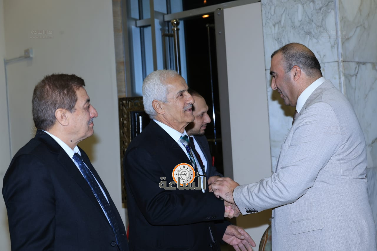 Madar Al-Saa Images 0.2602805762507372