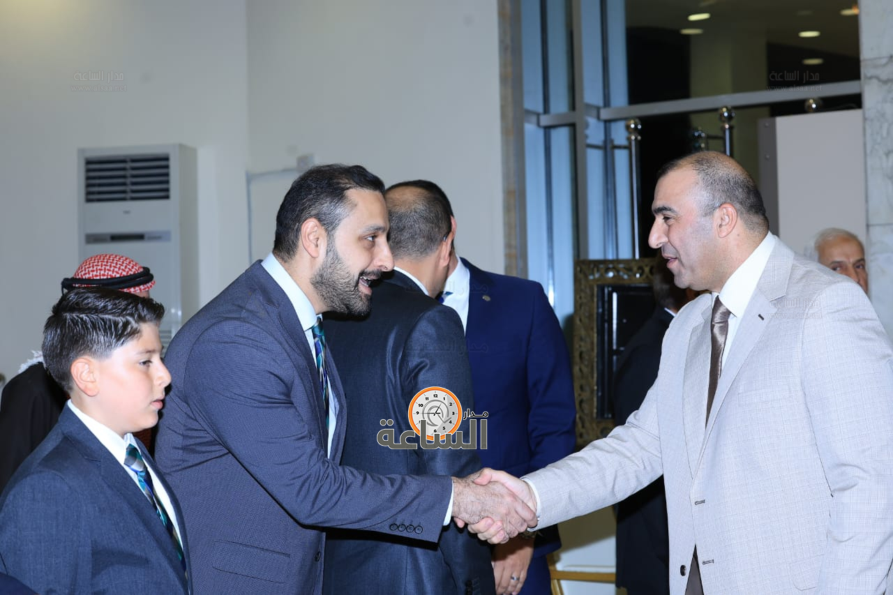 Madar Al-Saa Images 0.30378428874567365