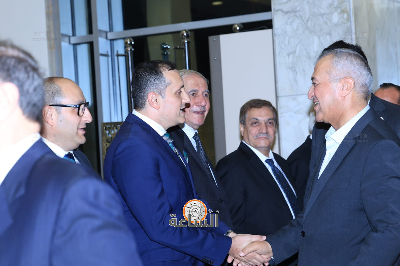 Madar Al-Saa Images 0.6454705222295223