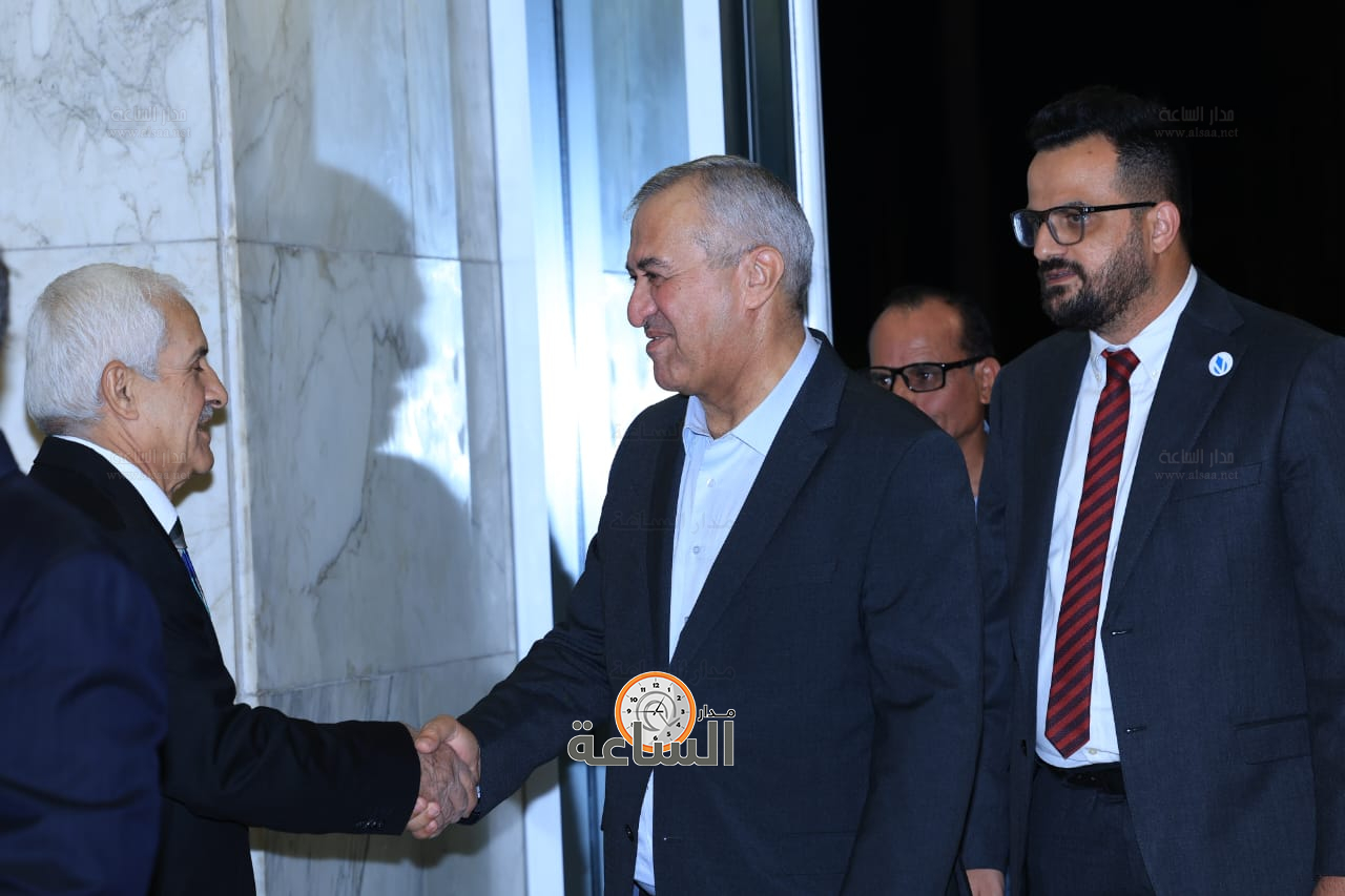 Madar Al-Saa Images 0.6220544118417978