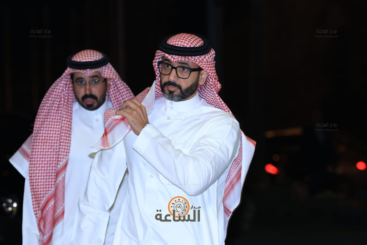 Madar Al-Saa Images 0.4301908324786342