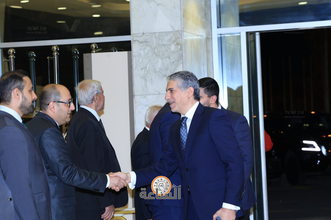 Madar Al-Saa Images 0.2648060212871808