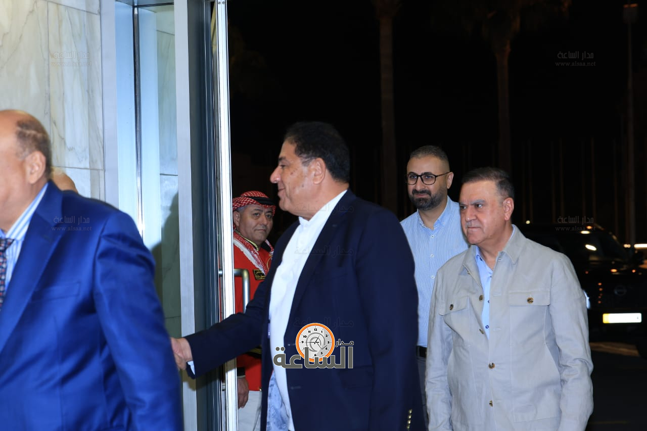 Madar Al-Saa Images 0.8827799568701765