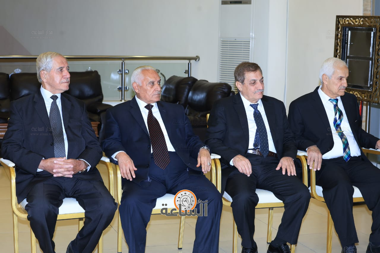 Madar Al-Saa Images 0.9310351317562842