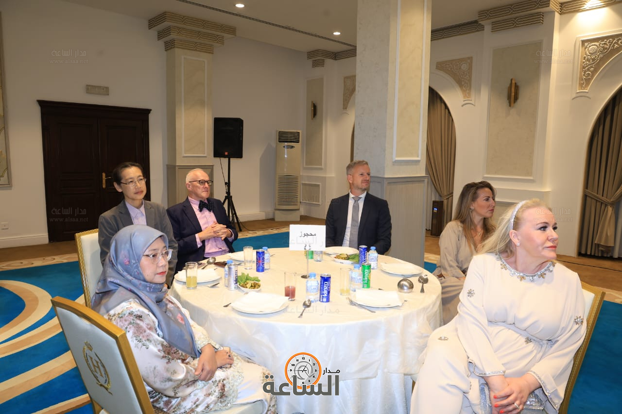 Madar Al-Saa Images 0.233747398429203