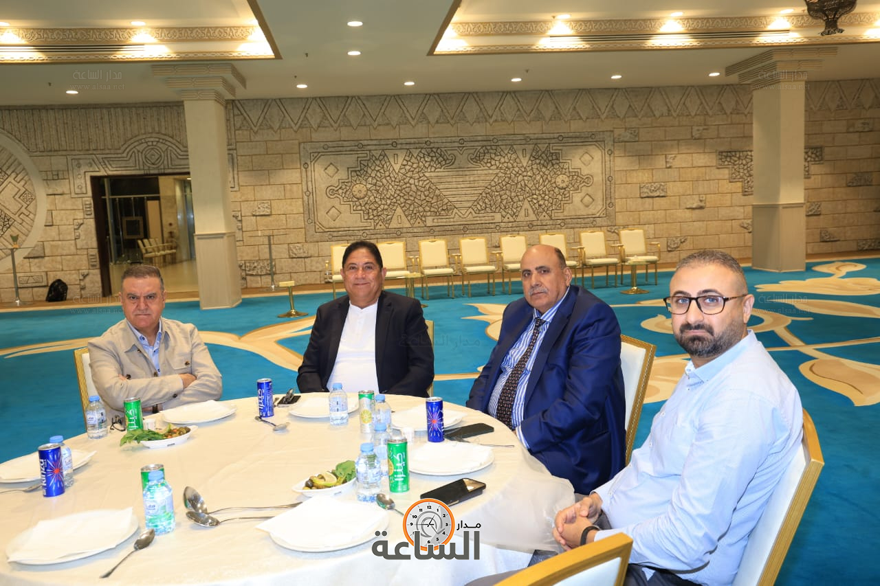 Madar Al-Saa Images 0.41420417131266163