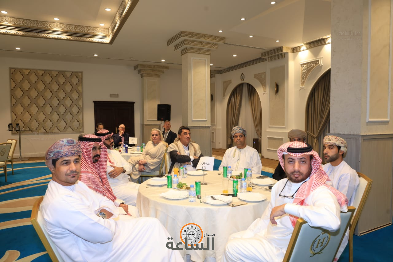 Madar Al-Saa Images 0.2542936601996313