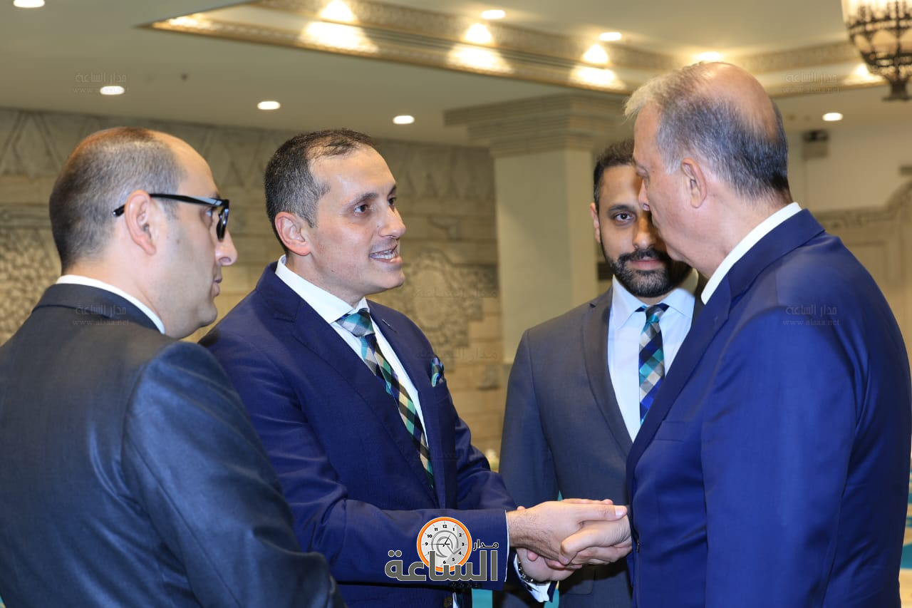 Madar Al-Saa Images 0.7338550641667887