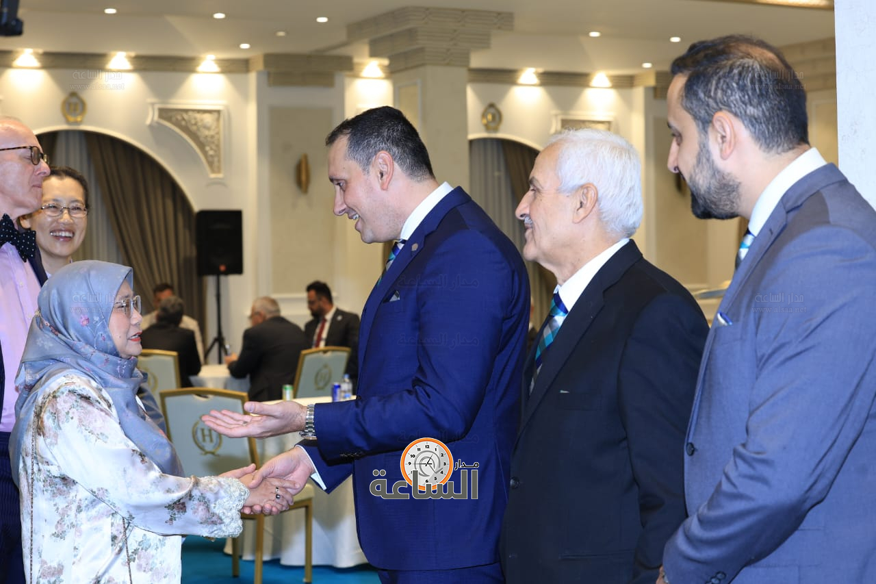 Madar Al-Saa Images 0.33949652220751014