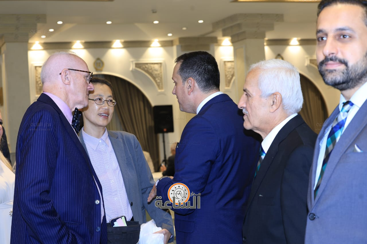 Madar Al-Saa Images 0.48044019076098776