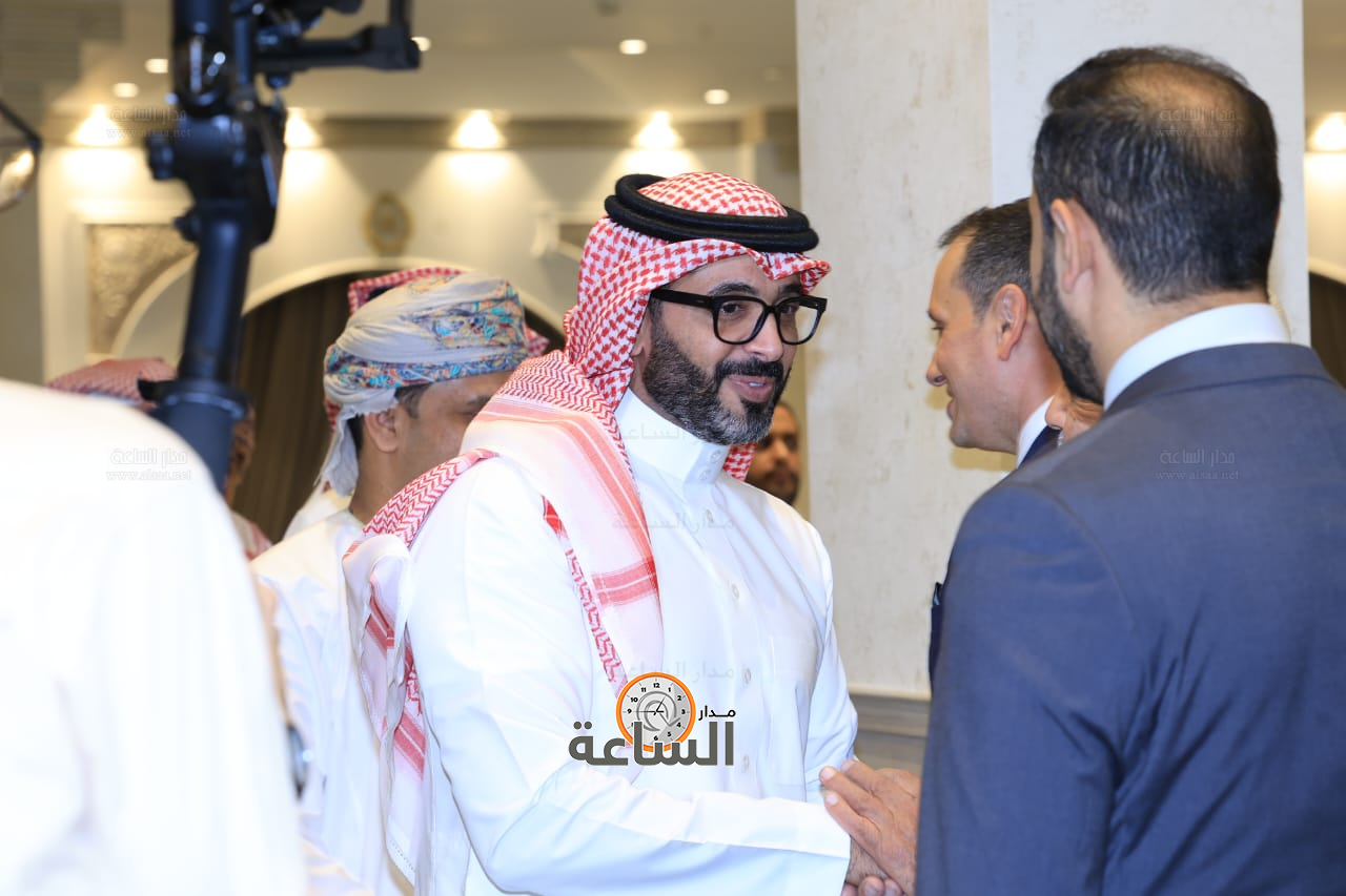 Madar Al-Saa Images 0.7568851857093184