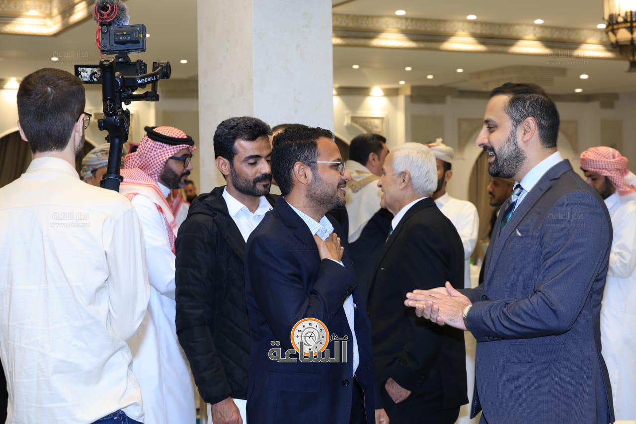 Madar Al-Saa Images 0.7689707350565398