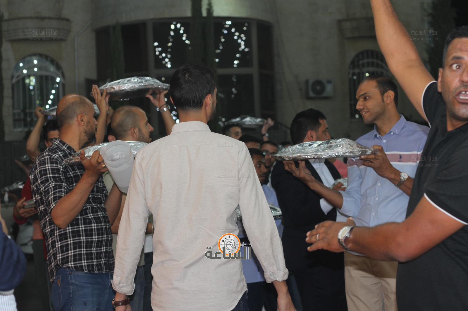 Madar Al-Saa Images 0.7113846036091244