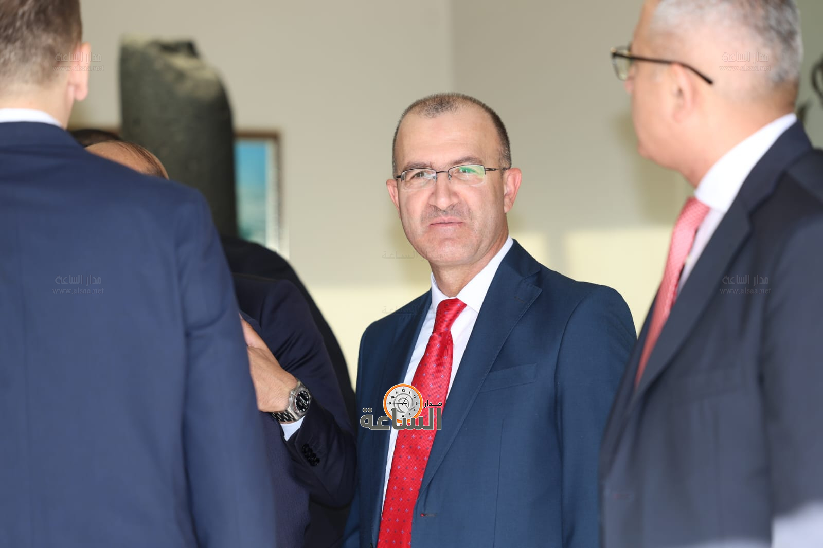 Madar Al-Saa Images 0.6194001002745729