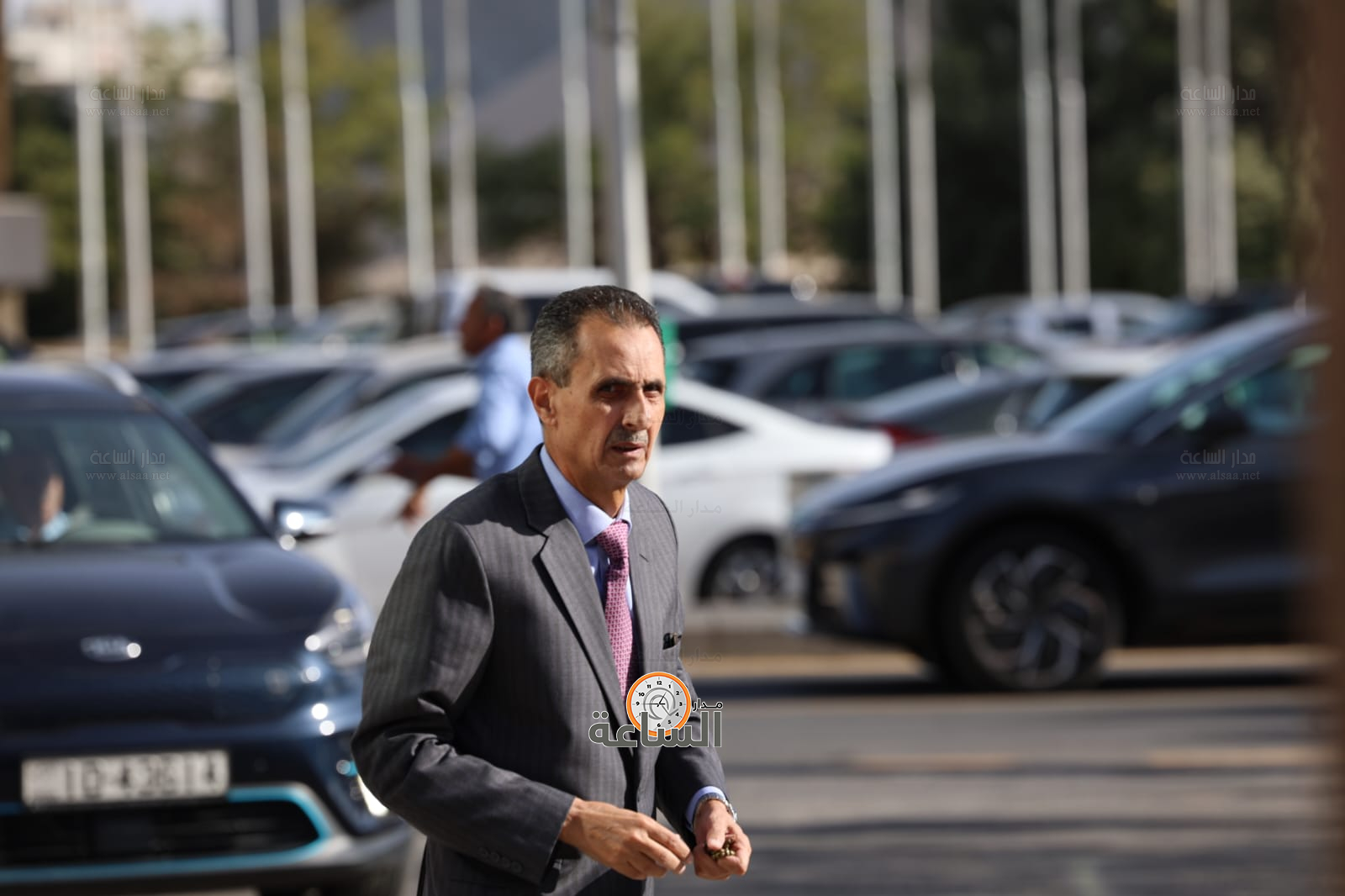 Madar Al-Saa Images 0.452104650160685