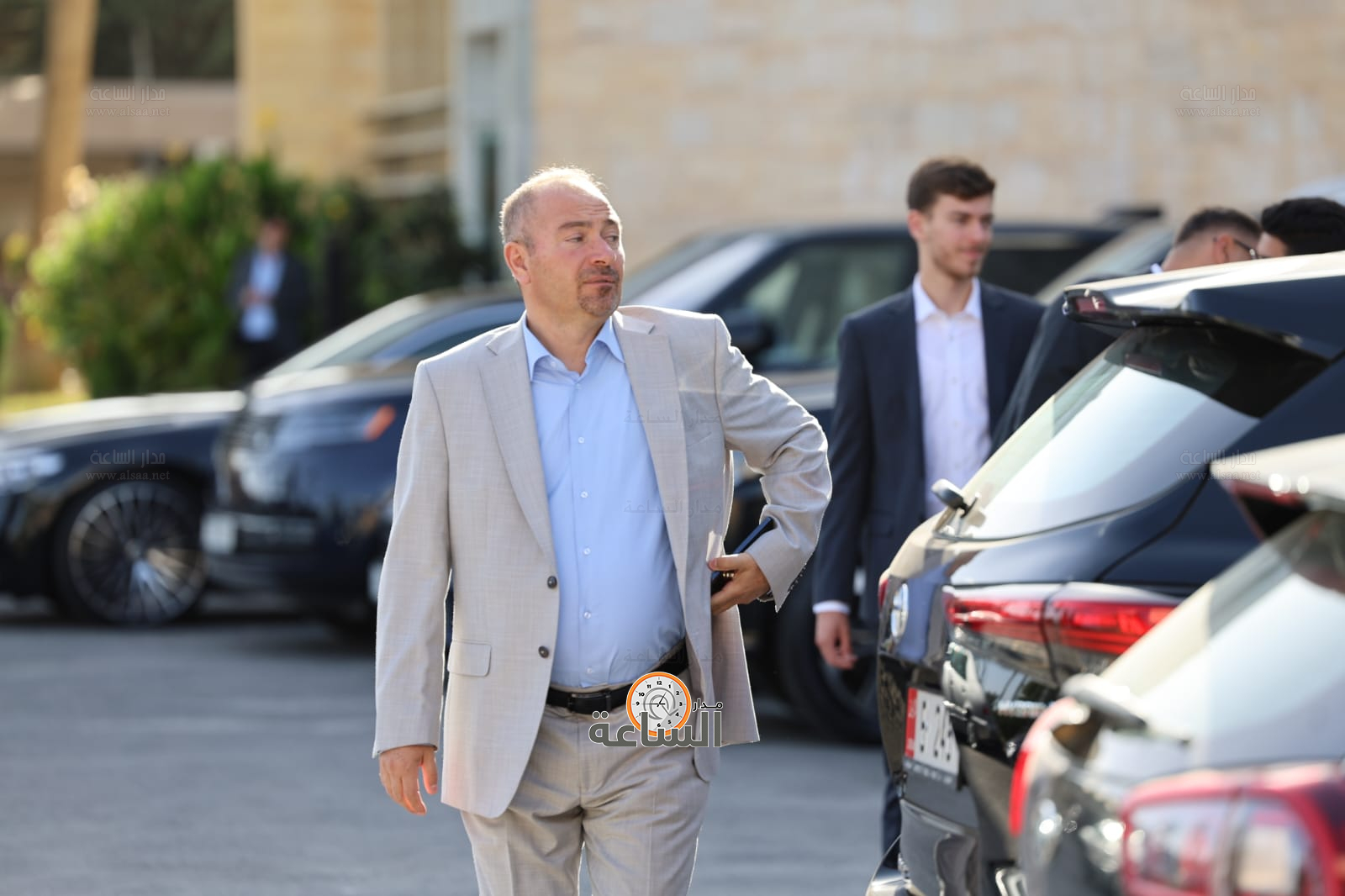 Madar Al-Saa Images 0.23707350176001807