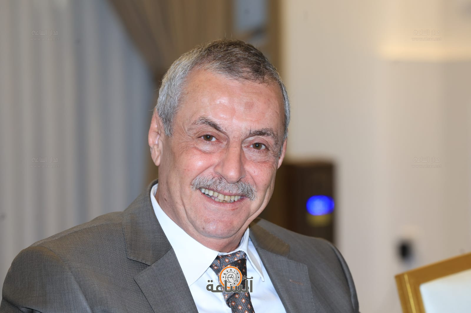 Madar Al-Saa Images 0.9601654229333377