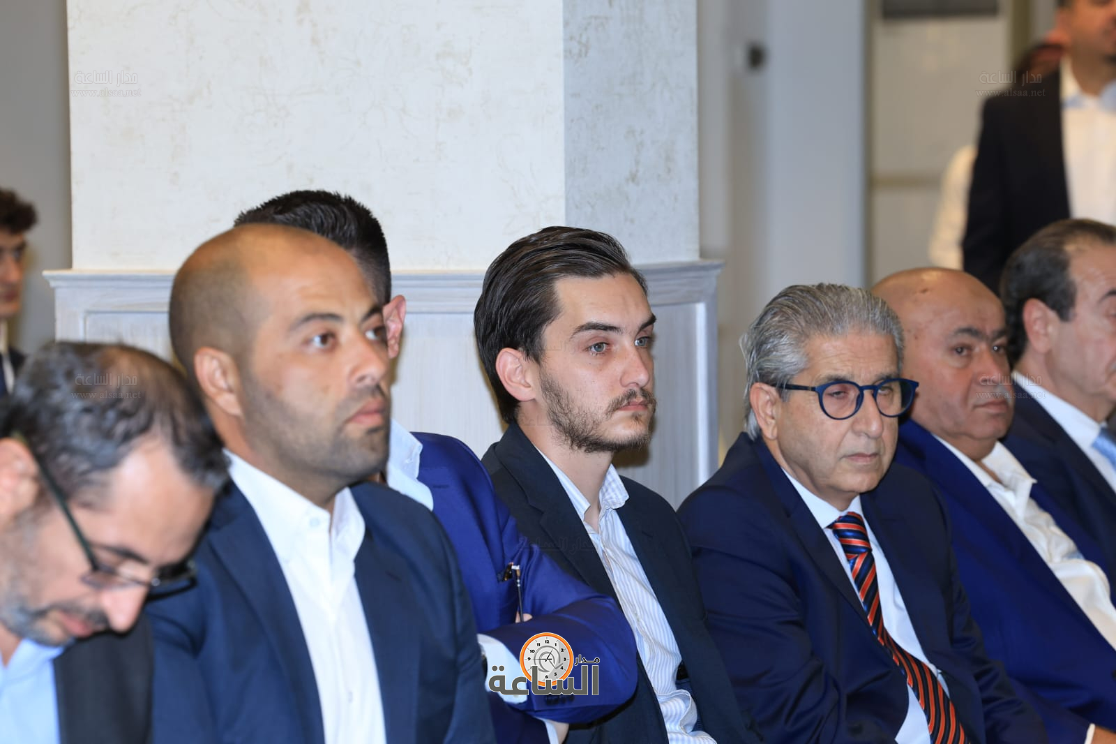 Madar Al-Saa Images 0.3364705001738556