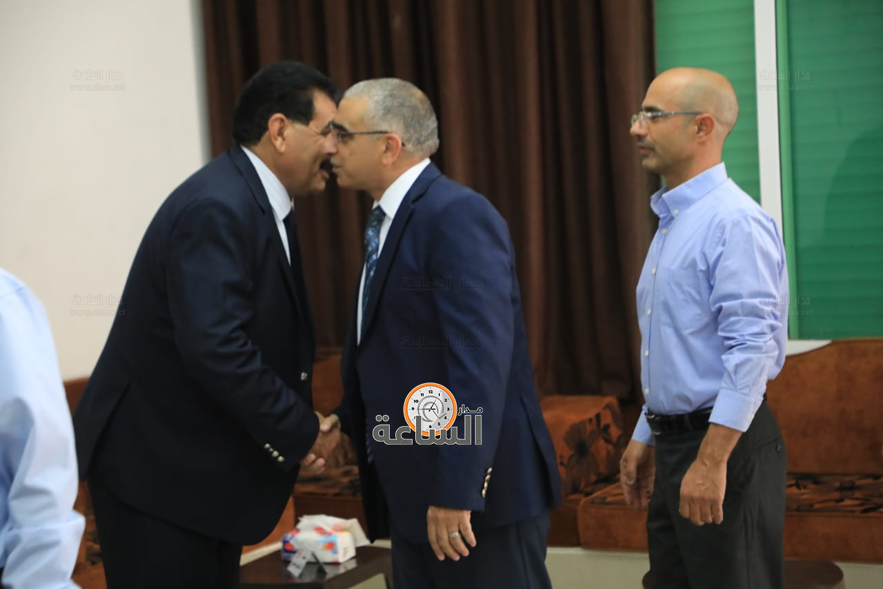 Madar Al-Saa Images 0.7442642684568155