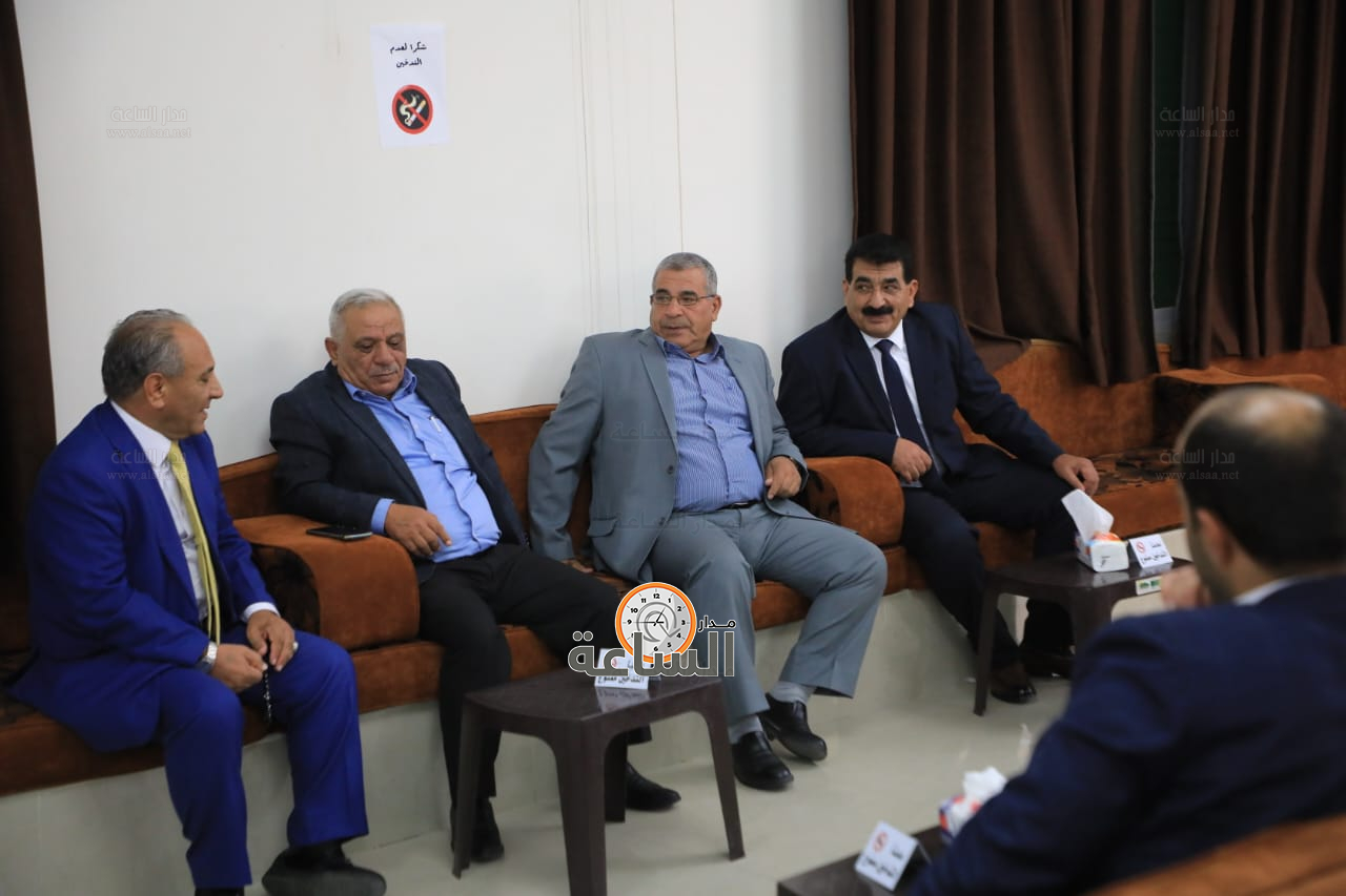 Madar Al-Saa Images 0.7628575778124965