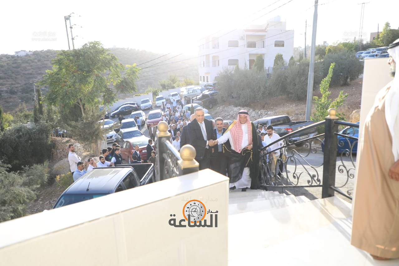 Madar Al-Saa Images 0.9056566598949972