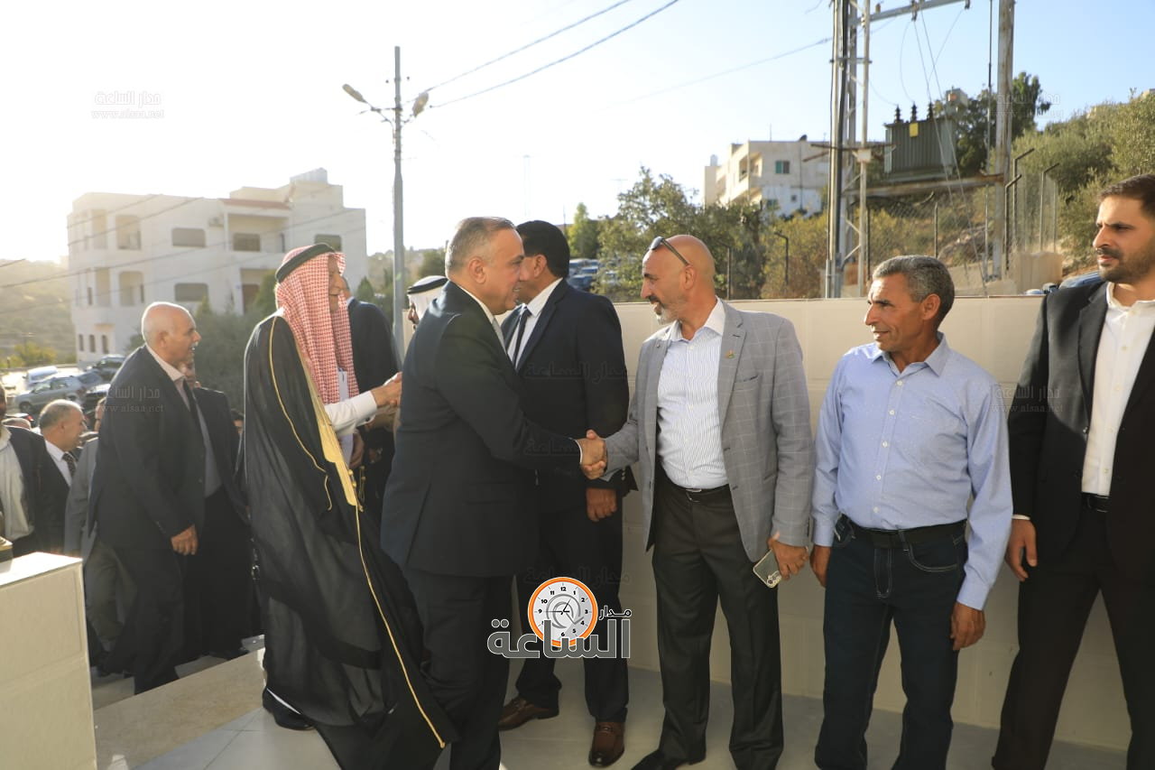 Madar Al-Saa Images 0.6978794099014548