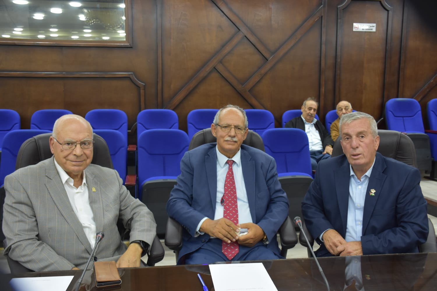 Madar Al-Saa Images 0.5112865041029652