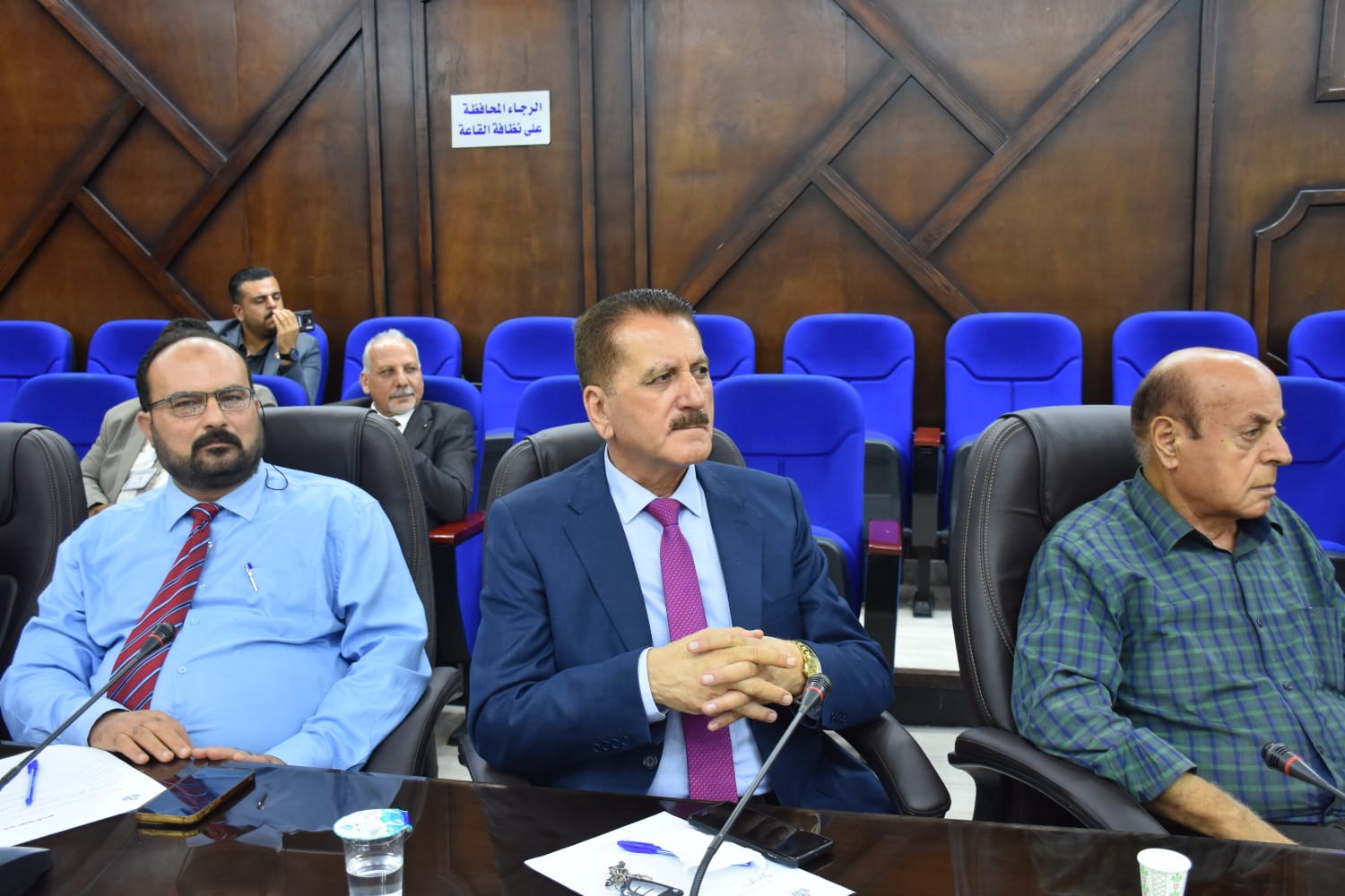 Madar Al-Saa Images 0.08235399035184177