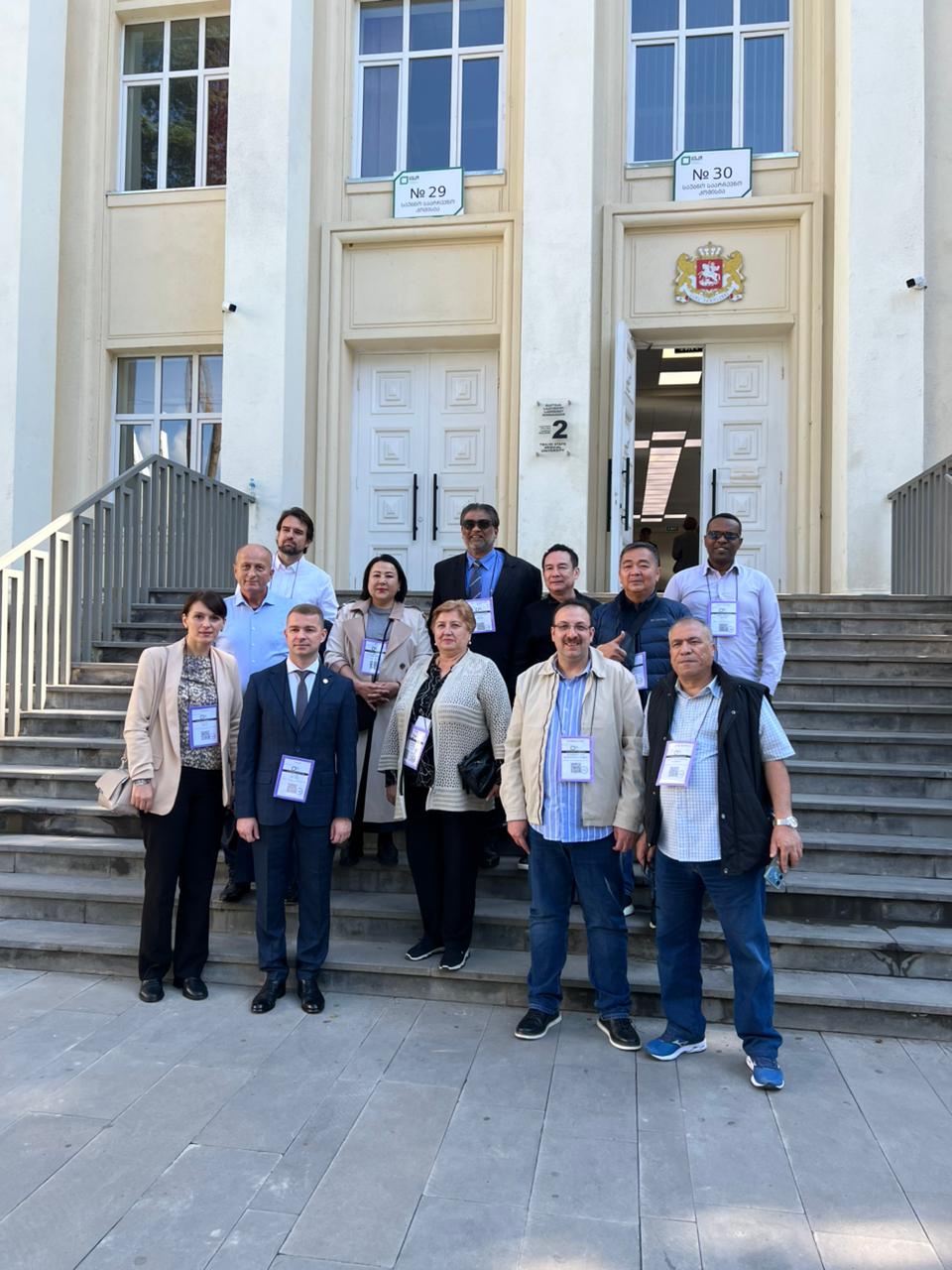 Madar Al-Saa Images 0.516350016518344