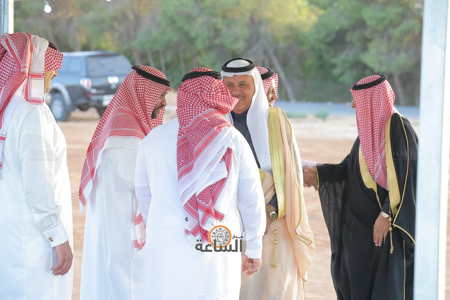 Madar Al-Saa Images 0.7844153925427352