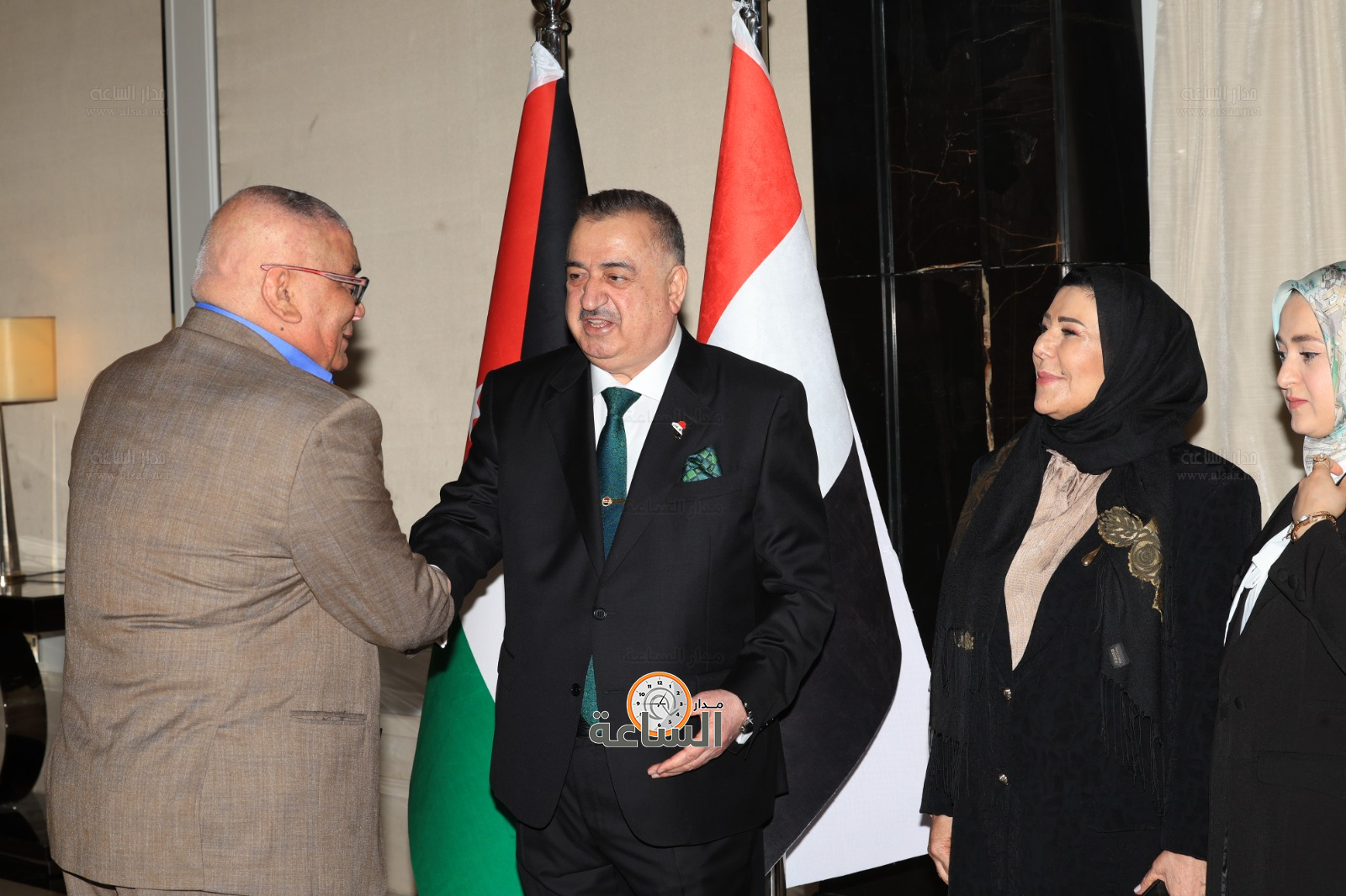 Madar Al-Saa Images 0.9592152696799265