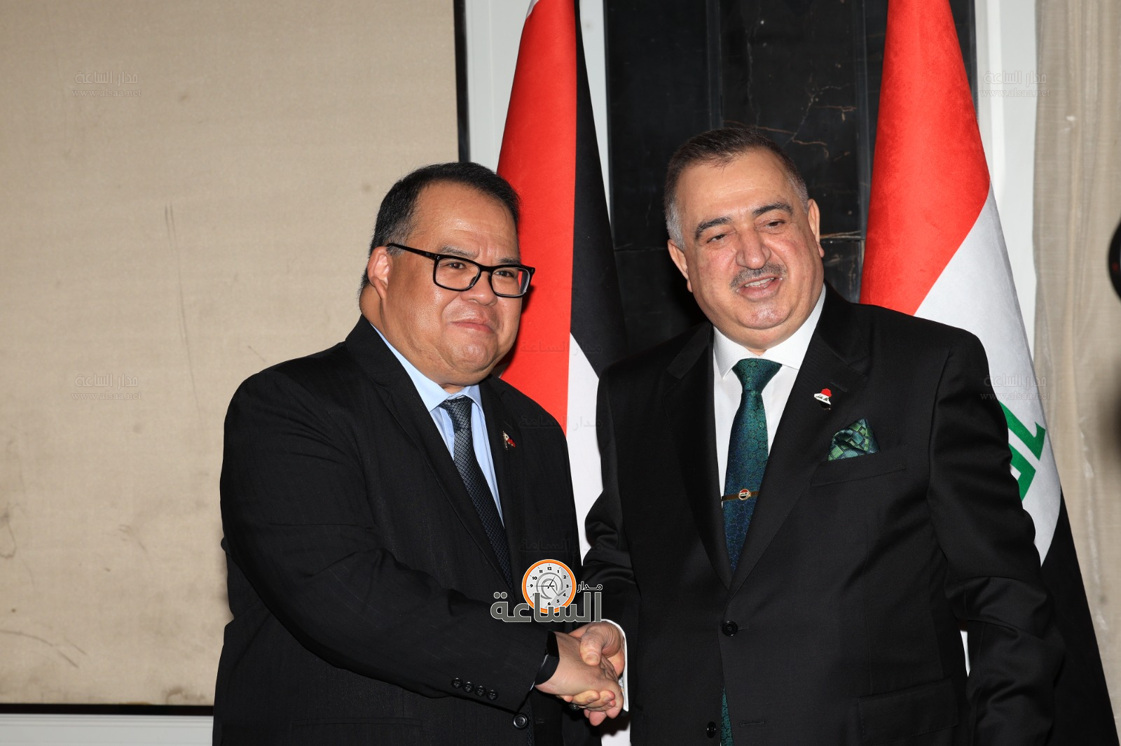 Madar Al-Saa Images 0.18291430799589592