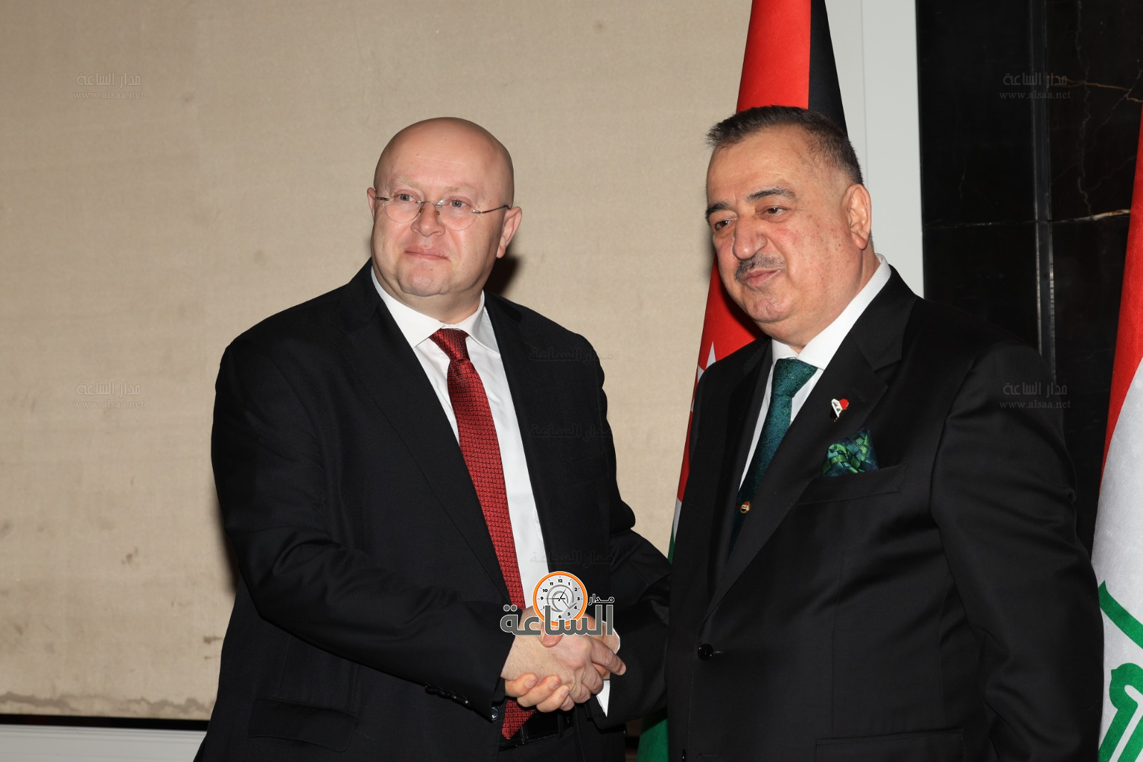 Madar Al-Saa Images 0.2747971916986949