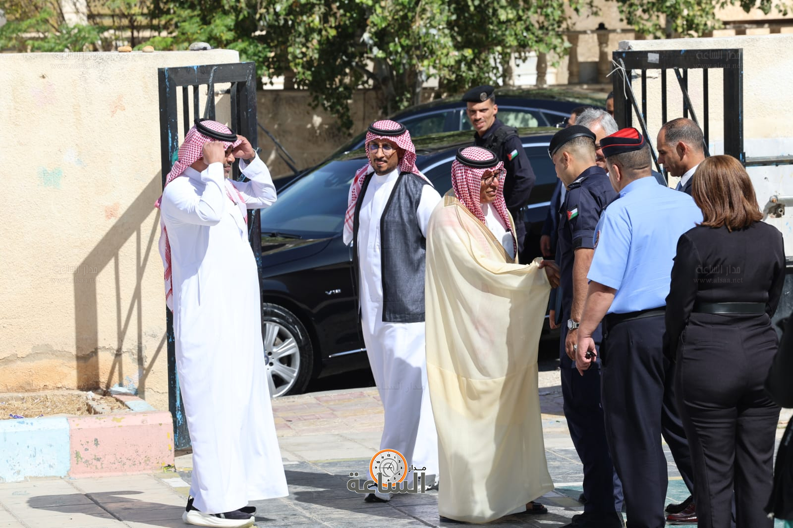 Madar Al-Saa Images 0.7119005738083458