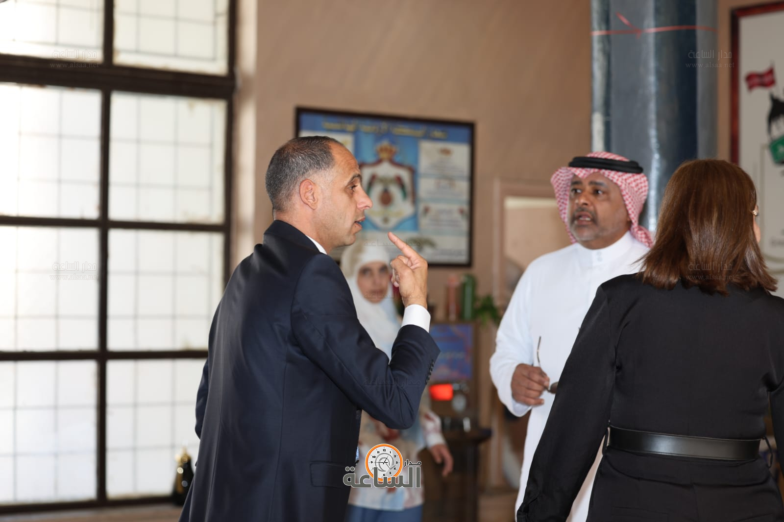 Madar Al-Saa Images 0.3412529592845668