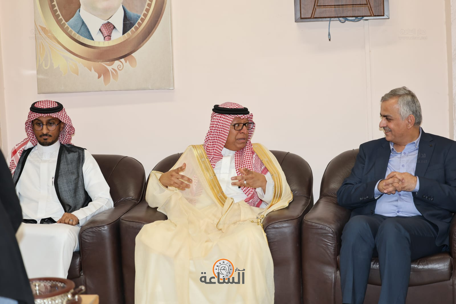 Madar Al-Saa Images 0.37041545280656174