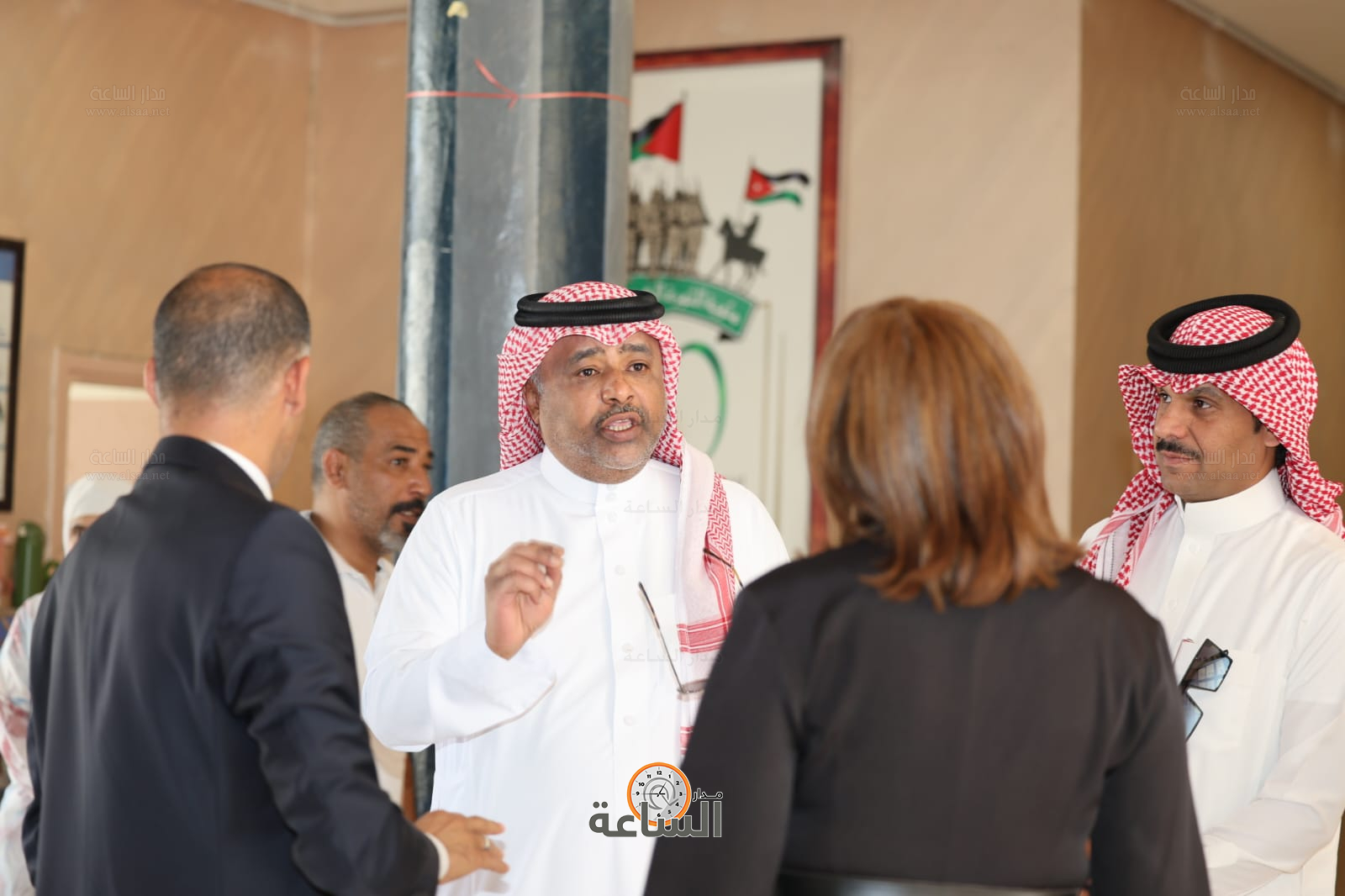 Madar Al-Saa Images 0.9649970201621751