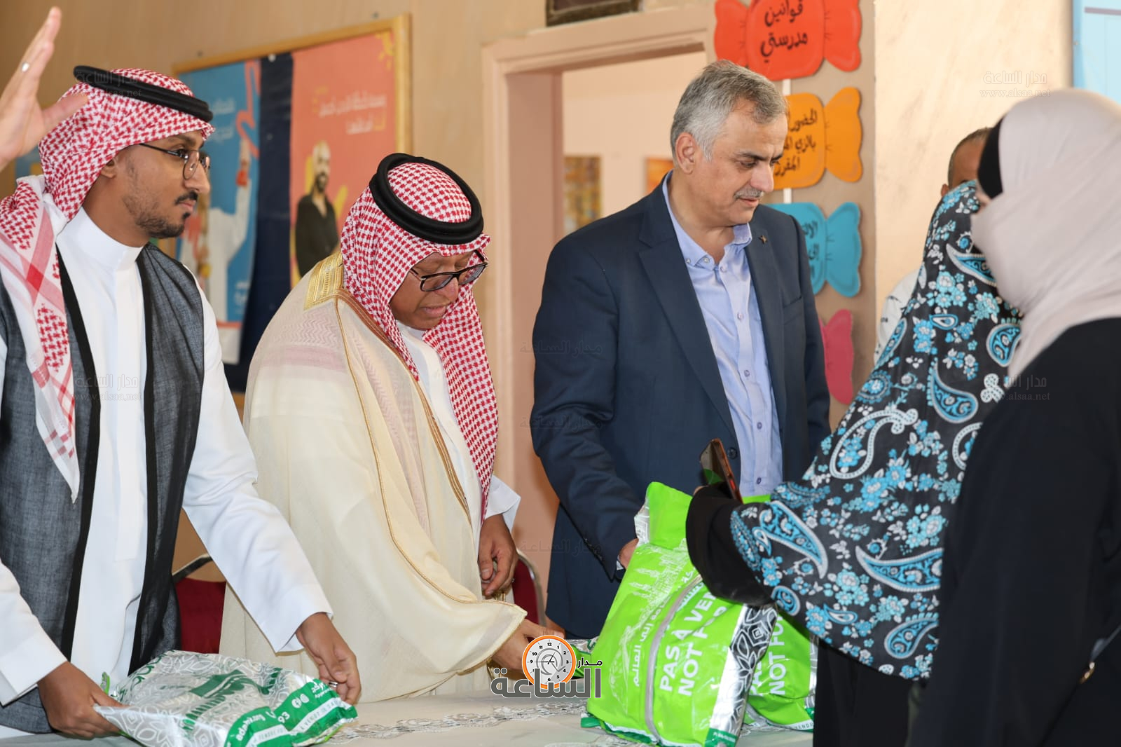 Madar Al-Saa Images 0.8933927232408182