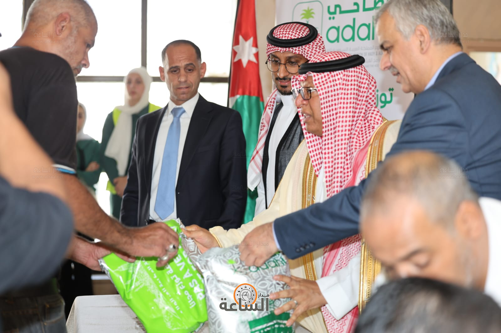 Madar Al-Saa Images 0.6260516018174703