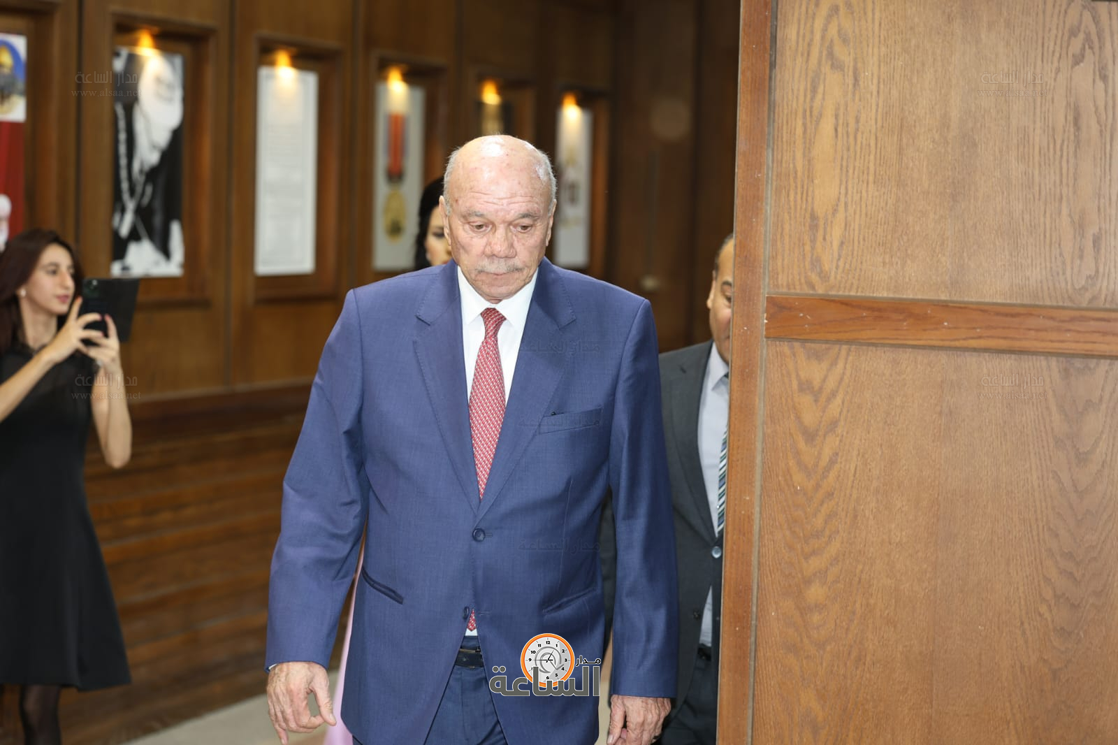 Madar Al-Saa Images 0.0318329232200657