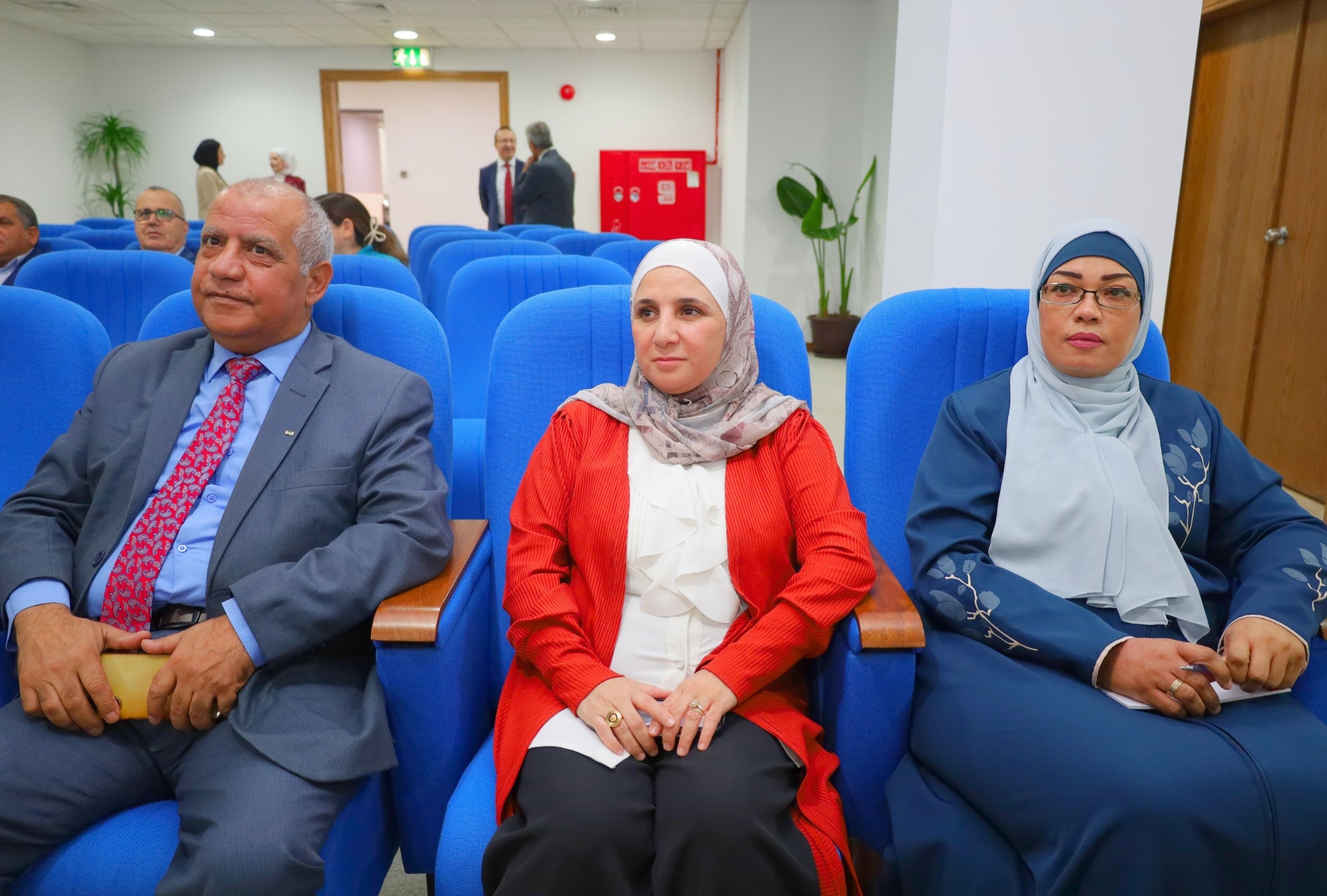 Madar Al-Saa Images 0.30499561320934643