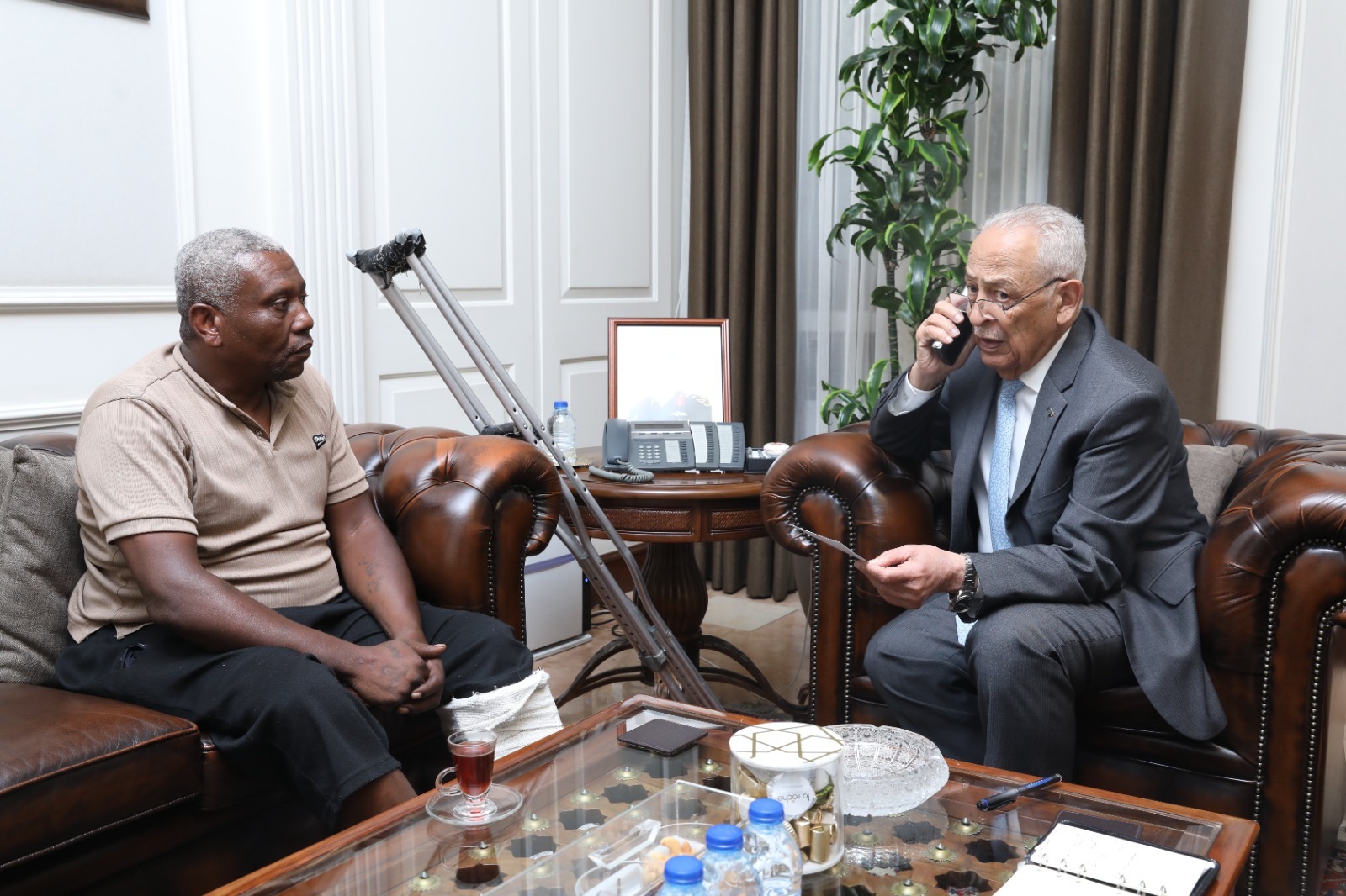 Madar Al-Saa Images 0.728950576562276