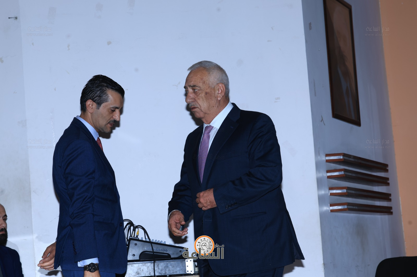 Madar Al-Saa Images 0.4445930380908182