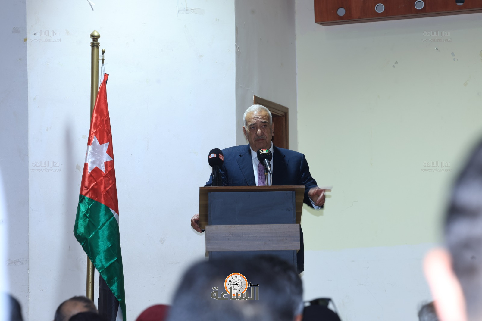 Madar Al-Saa Images 0.007740285018907778