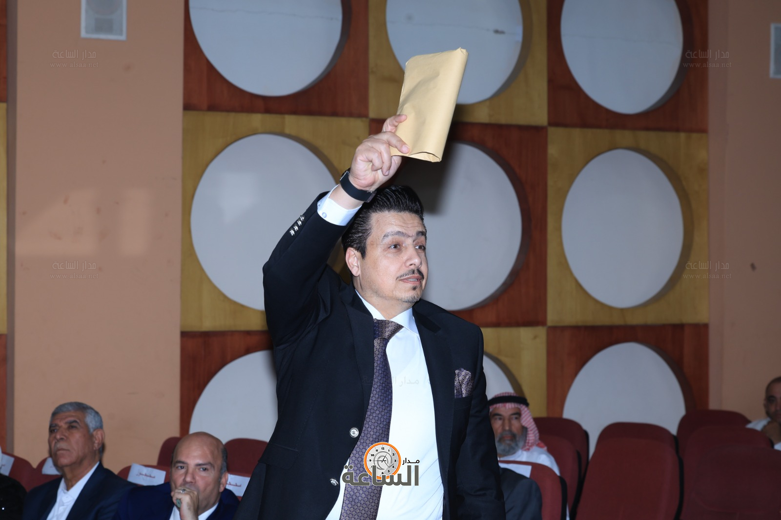 Madar Al-Saa Images 0.1808119496019448