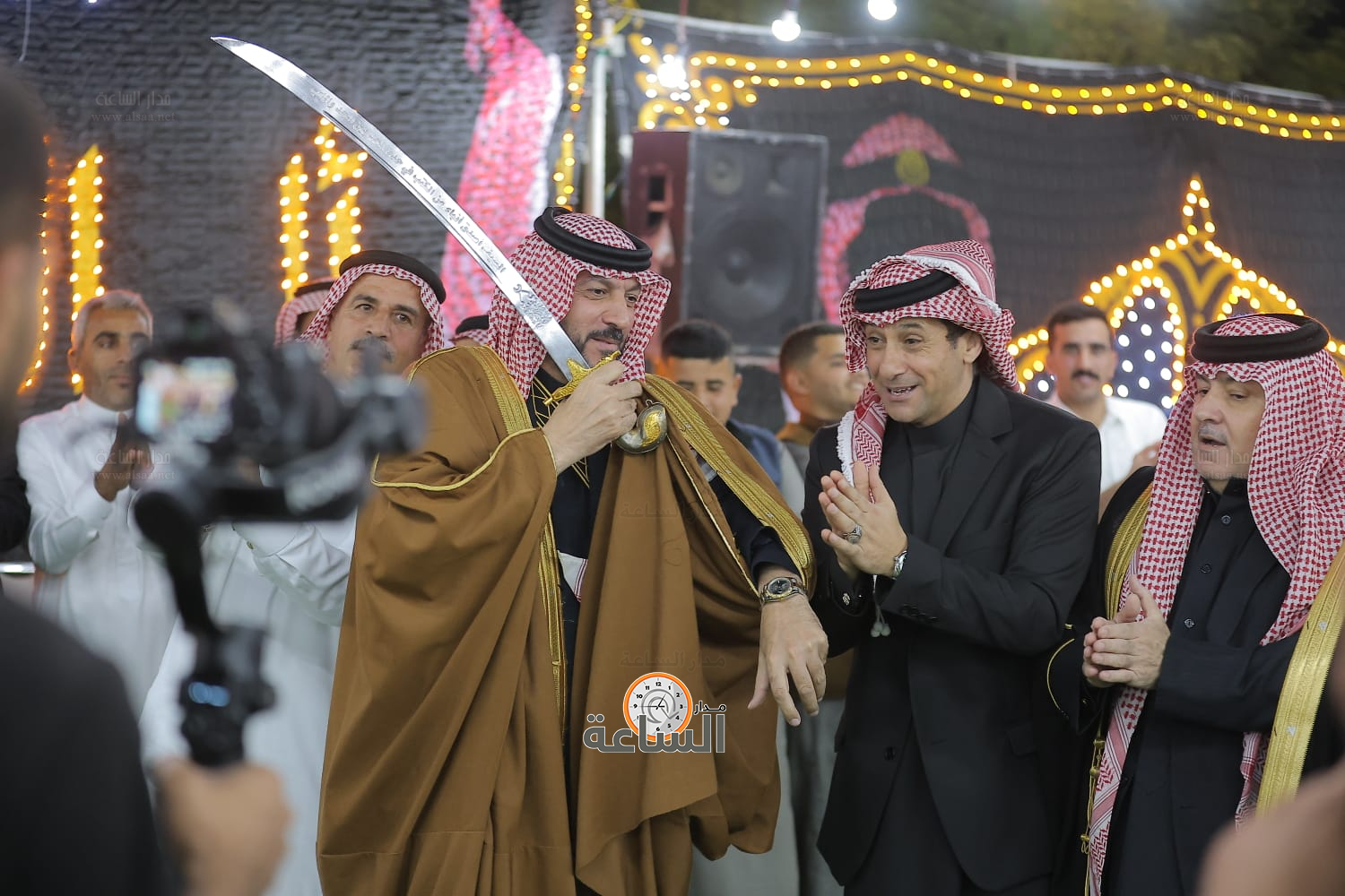 Madar Al-Saa Images 0.12182682380353838