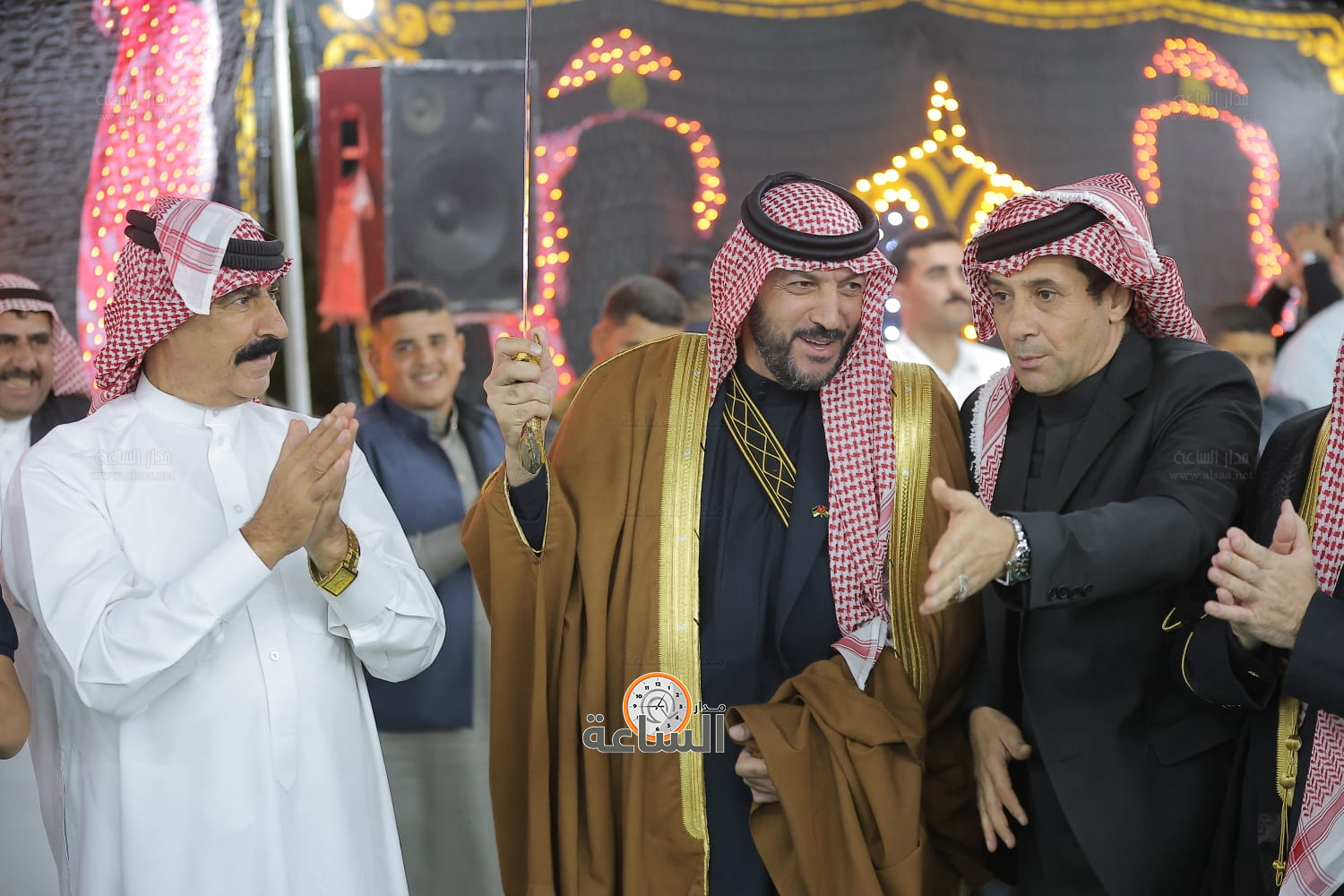 Madar Al-Saa Images 0.38351579681282155